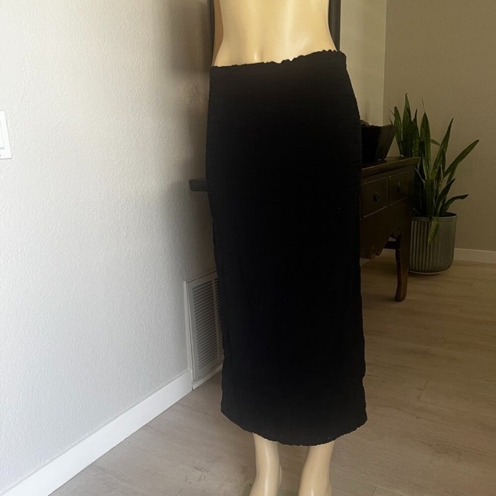 A PIERCE APART NEW YORK Black A-Line Skirt